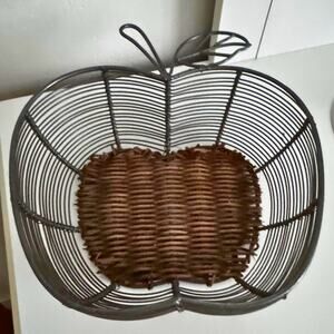 Vintage Apple Shaped Wire & Wicker Basket – Rustic Farmhouse Kitchen Decor